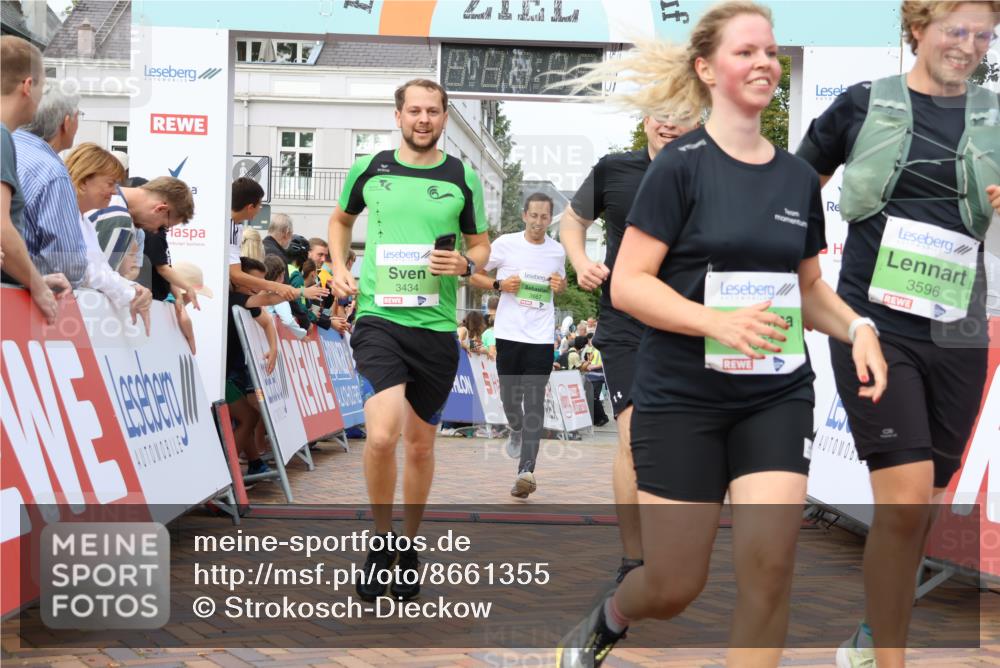31.08.2025 - 21. Blankeneser Heldenlauf Strokosch-Dieckow http://msf.ph/oto/8661355 31.08.2025 11:26:04 Ziel 3597, 3596, 3060, 3043, 3434, 3667 meine-sportfotos.de