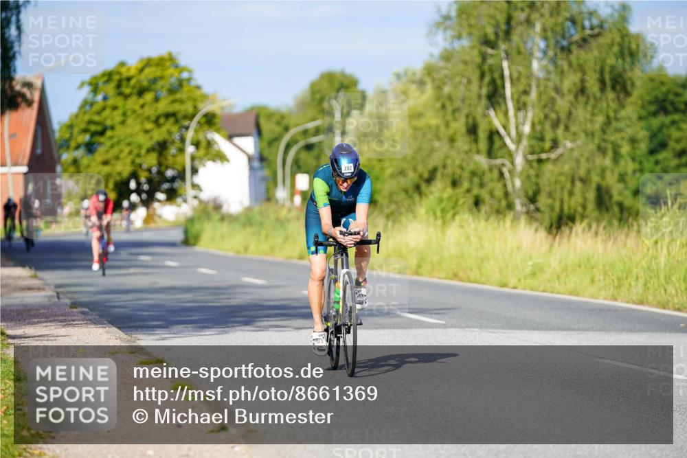 31.08.2025 - Elbe Triathlon Hamburg Michael Burmester http://msf.ph/oto/8661369 31.08.2025 08:59:07 Radfahren 258, 282, 299 meine-sportfotos.de