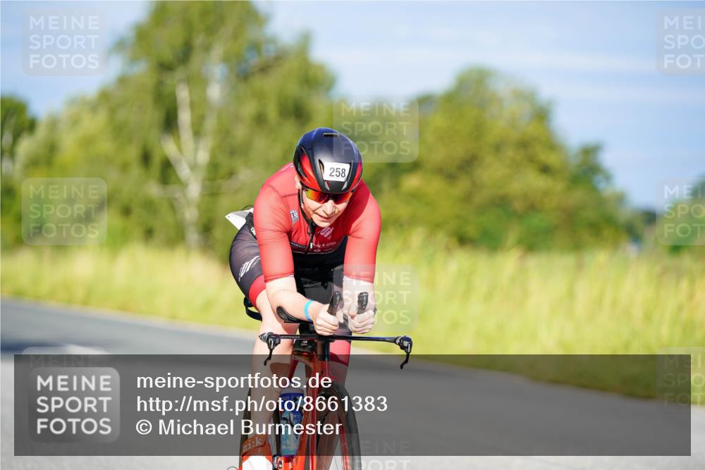31.08.2025 - Elbe Triathlon Hamburg Michael Burmester http://msf.ph/oto/8661383 31.08.2025 08:59:12 Radfahren 175, 258, 282, 357 meine-sportfotos.de