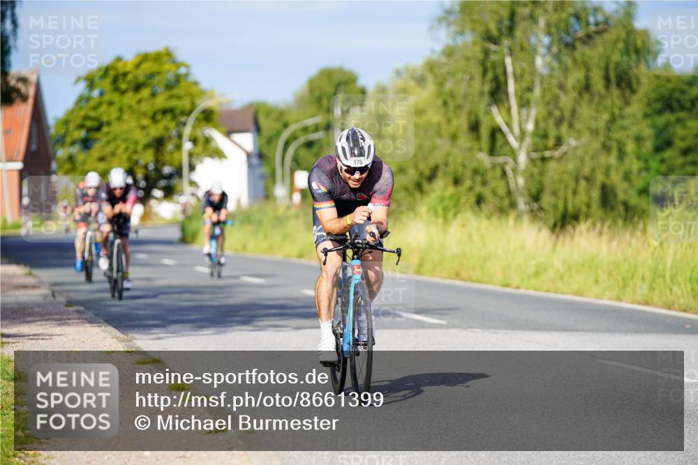 31.08.2025 - Elbe Triathlon Hamburg Michael Burmester http://msf.ph/oto/8661399 31.08.2025 08:59:17 Radfahren 174, 175, 216, 233, 357 meine-sportfotos.de