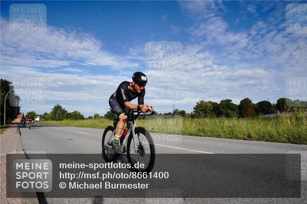 31.08.2025 - Elbe Triathlon Hamburg Michael Burmester http://msf.ph/oto/8661400 31.08.2025 09:07:36 Radfahren 231, 254, 272, 276, 468 meine-sportfotos.de