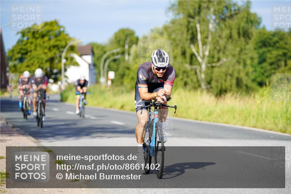 31.08.2025 - Elbe Triathlon Hamburg Michael Burmester http://msf.ph/oto/8661402 31.08.2025 08:59:17 Radfahren 174, 175, 216, 233, 357 meine-sportfotos.de