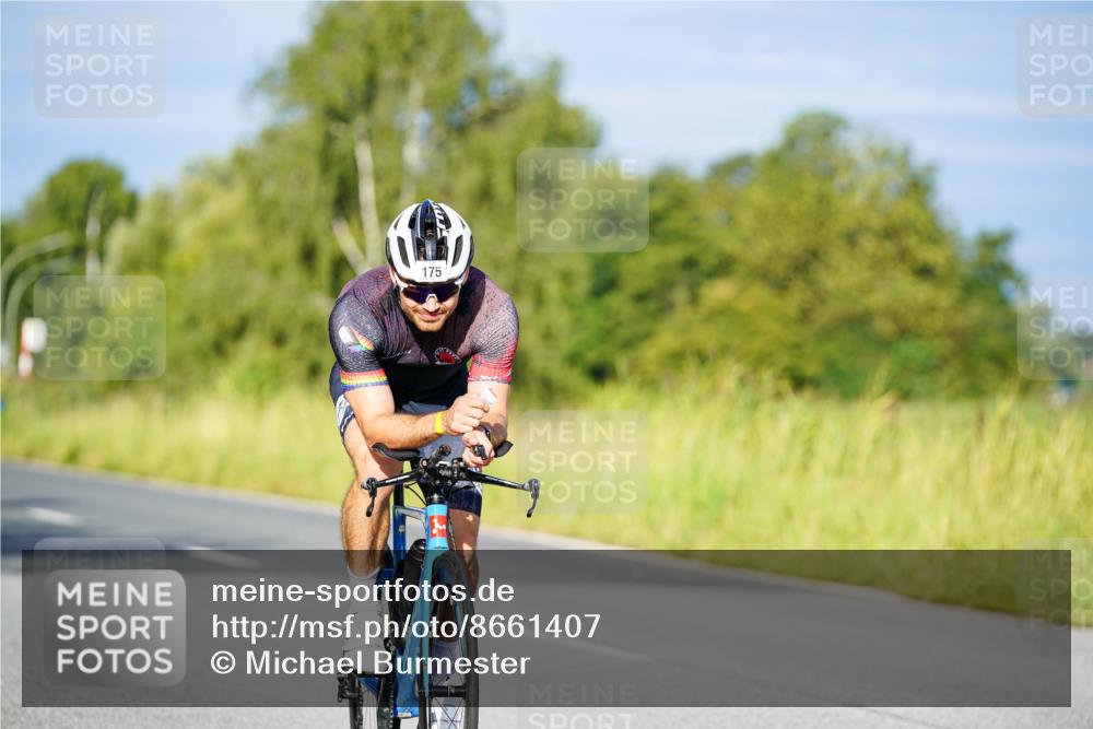 31.08.2025 - Elbe Triathlon Hamburg Michael Burmester http://msf.ph/oto/8661407 31.08.2025 08:59:18 Radfahren 174, 175, 216, 233, 357 meine-sportfotos.de