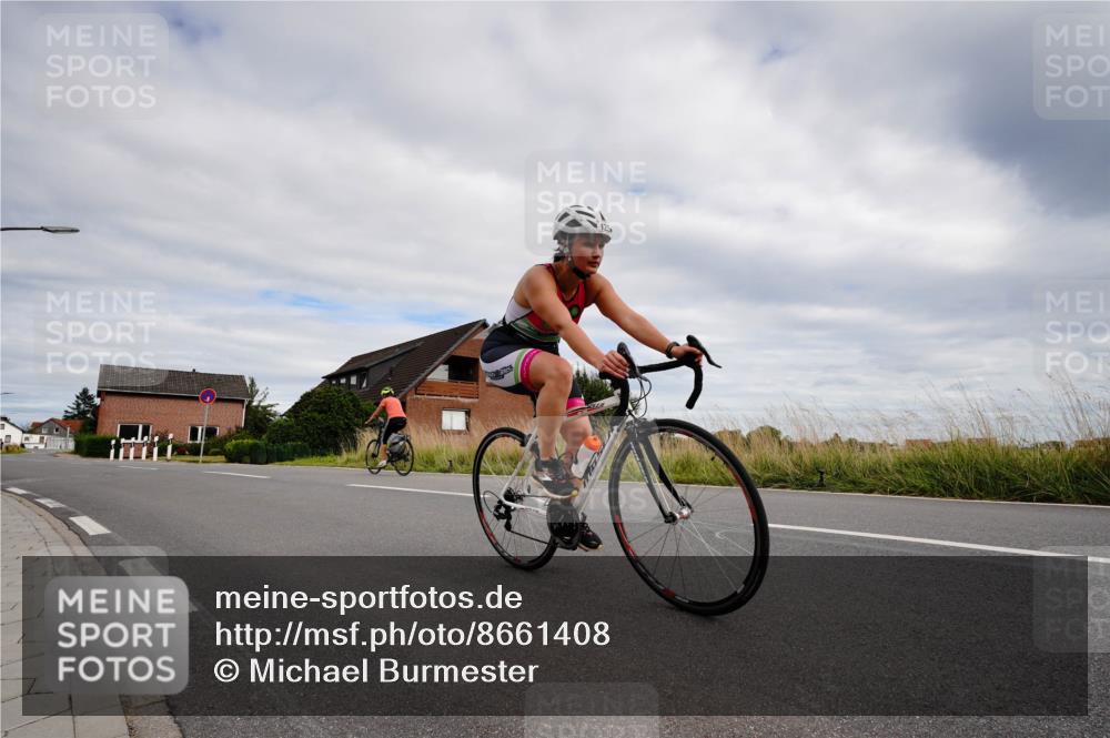 31.08.2025 - Elbe Triathlon Hamburg Michael Burmester http://msf.ph/oto/8661408 31.08.2025 16:07:23 Radfahren  meine-sportfotos.de