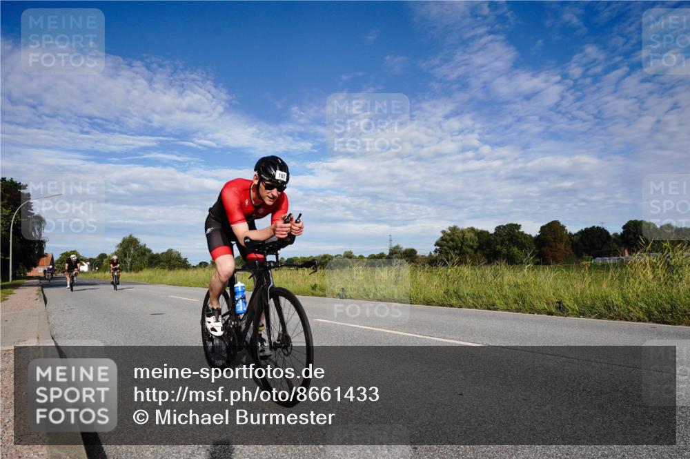 31.08.2025 - Elbe Triathlon Hamburg Michael Burmester http://msf.ph/oto/8661433 31.08.2025 09:07:52 Radfahren 182, 187, 257, 375, 458, 479, 492, 516, 545 meine-sportfotos.de