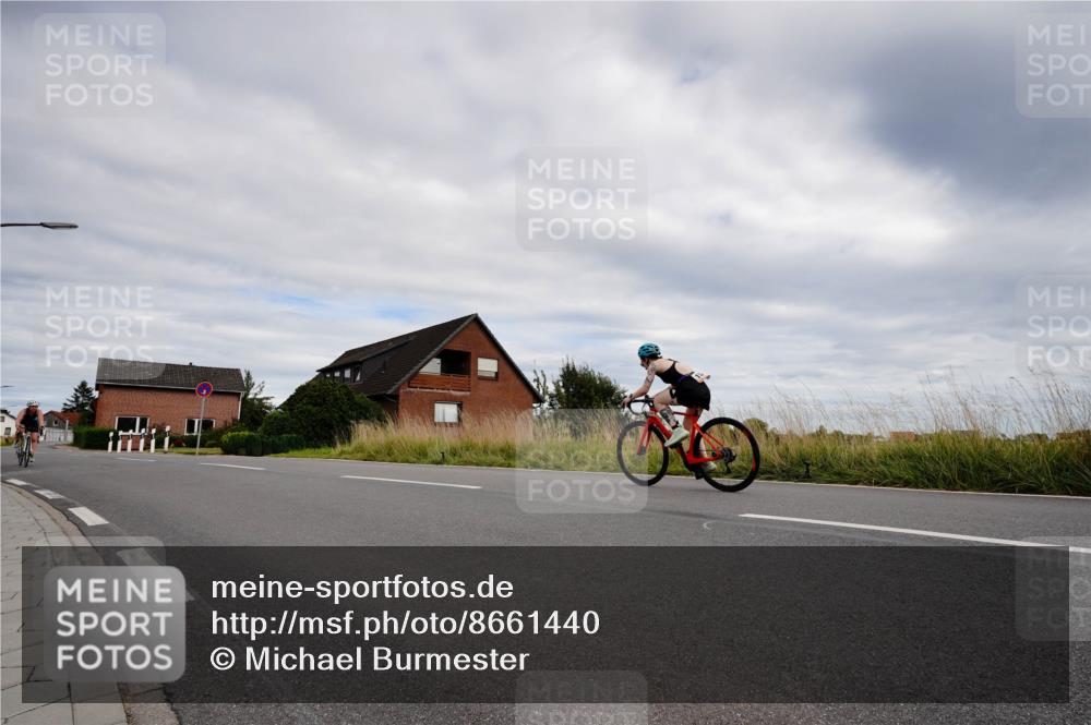 31.08.2025 - Elbe Triathlon Hamburg Michael Burmester http://msf.ph/oto/8661440 31.08.2025 16:08:36 Radfahren  meine-sportfotos.de