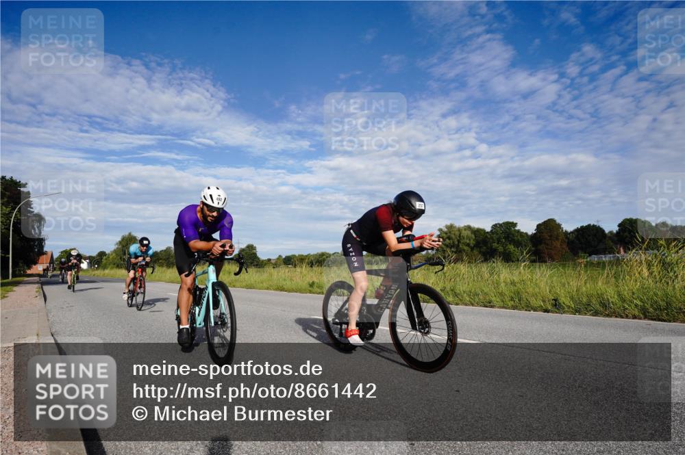 31.08.2025 - Elbe Triathlon Hamburg Michael Burmester http://msf.ph/oto/8661442 31.08.2025 09:07:56 Radfahren 182, 229, 257, 344, 375, 479, 492, 516, 532, 545 meine-sportfotos.de