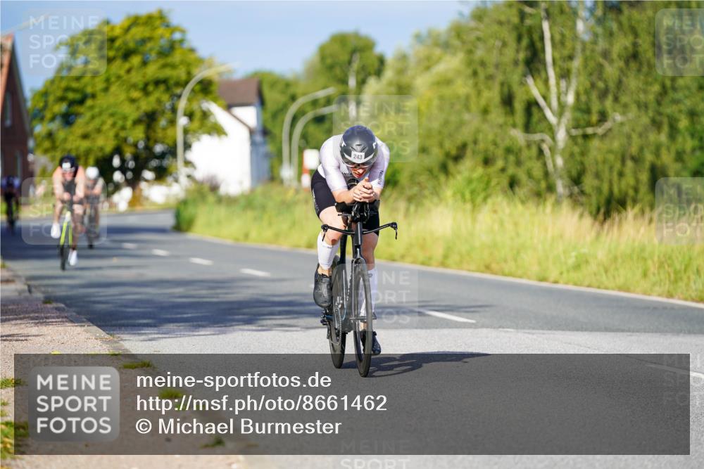 31.08.2025 - Elbe Triathlon Hamburg Michael Burmester http://msf.ph/oto/8661462 31.08.2025 08:59:46 Radfahren 197, 243, 389 meine-sportfotos.de