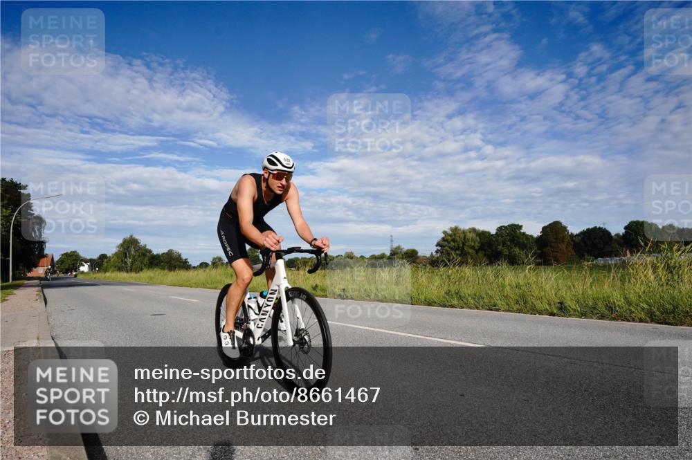 31.08.2025 - Elbe Triathlon Hamburg Michael Burmester http://msf.ph/oto/8661467 31.08.2025 09:08:02 Radfahren 229, 288, 344, 439, 532, 540 meine-sportfotos.de