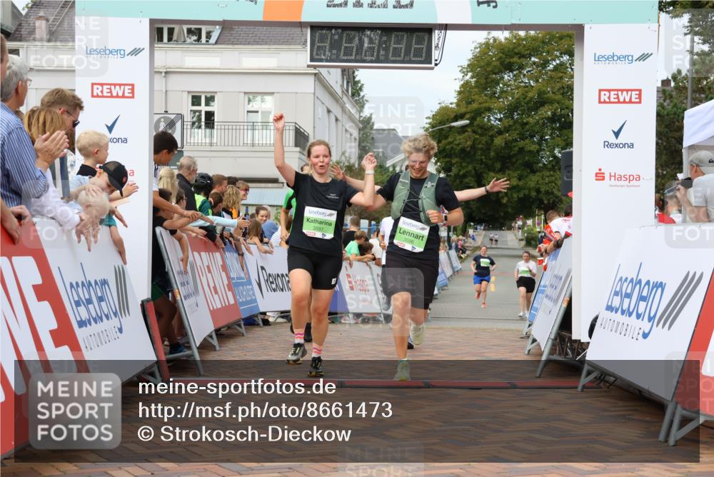 31.08.2025 - 21. Blankeneser Heldenlauf Strokosch-Dieckow http://msf.ph/oto/8661473 31.08.2025 11:26:02 Ziel 3597, 3596, 3060, 3043, 3434, 3667 meine-sportfotos.de