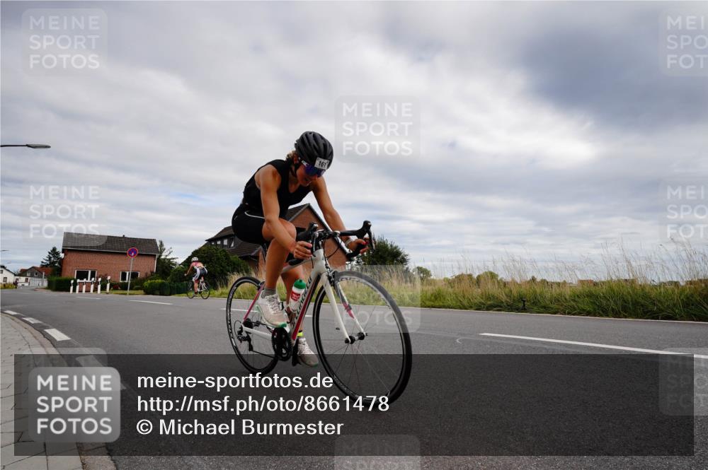 31.08.2025 - Elbe Triathlon Hamburg Michael Burmester http://msf.ph/oto/8661478 31.08.2025 16:09:27 Radfahren  meine-sportfotos.de