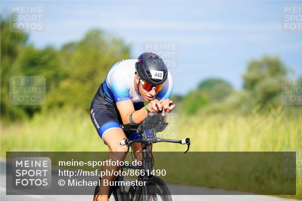 31.08.2025 - Elbe Triathlon Hamburg Michael Burmester http://msf.ph/oto/8661490 31.08.2025 08:59:54 Radfahren 192, 197, 443 meine-sportfotos.de