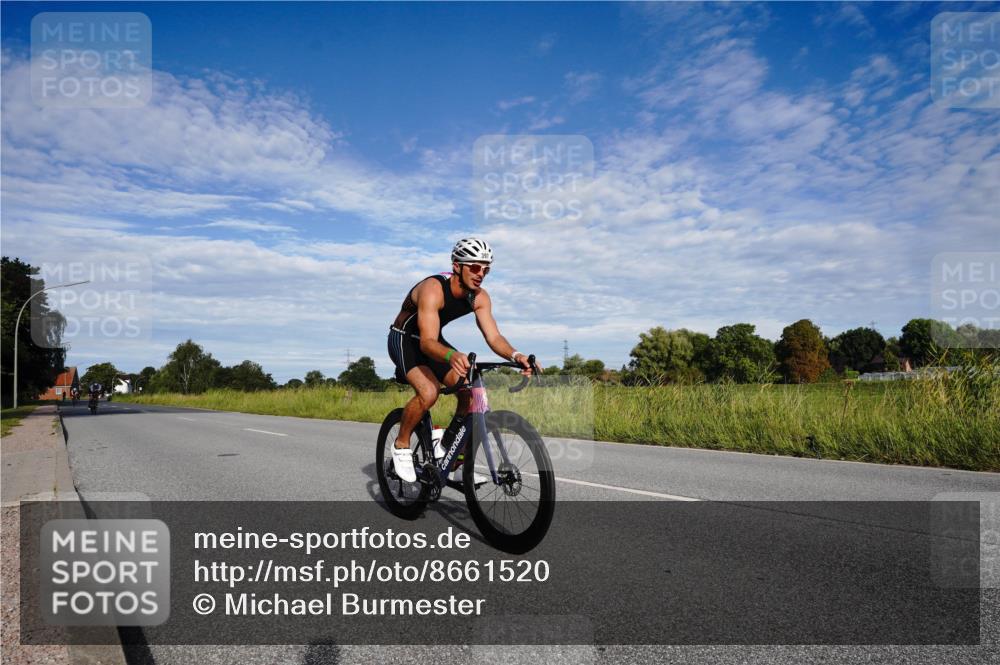 31.08.2025 - Elbe Triathlon Hamburg Michael Burmester http://msf.ph/oto/8661520 31.08.2025 09:08:34 Radfahren 270, 275, 397 meine-sportfotos.de