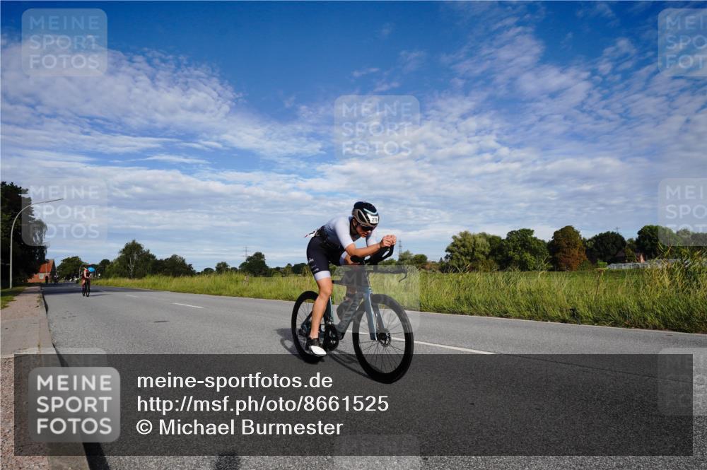 31.08.2025 - Elbe Triathlon Hamburg Michael Burmester http://msf.ph/oto/8661525 31.08.2025 09:08:36 Radfahren 207, 270, 275, 397 meine-sportfotos.de