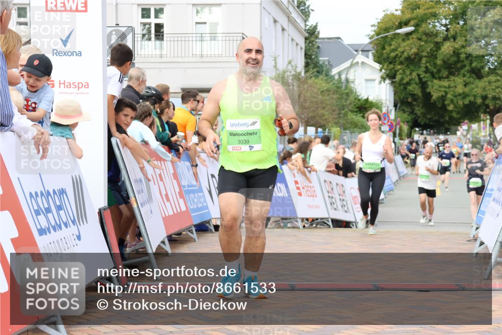 31.08.2025 - 21. Blankeneser Heldenlauf Strokosch-Dieckow http://msf.ph/oto/8661533 31.08.2025 11:23:48 Ziel 3039, 3307 meine-sportfotos.de
