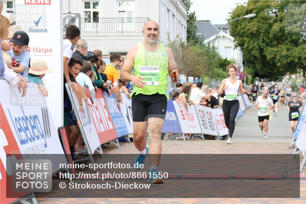 31.08.2025 - 21. Blankeneser Heldenlauf Strokosch-Dieckow http://msf.ph/oto/8661550 31.08.2025 11:23:48 Ziel 3039, 3307 meine-sportfotos.de