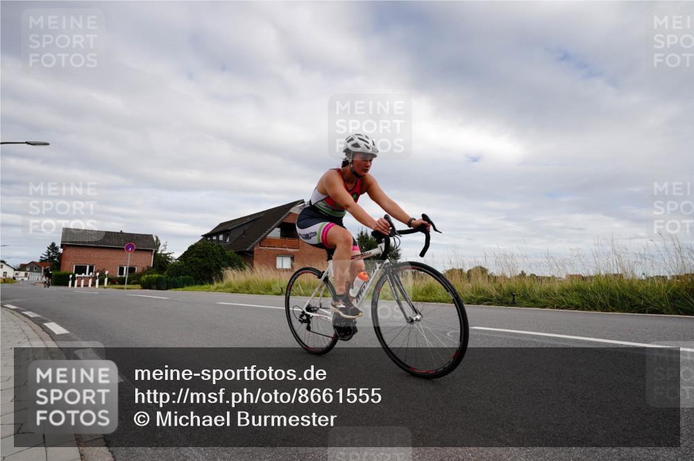31.08.2025 - Elbe Triathlon Hamburg Michael Burmester http://msf.ph/oto/8661555 31.08.2025 16:12:07 Radfahren  meine-sportfotos.de