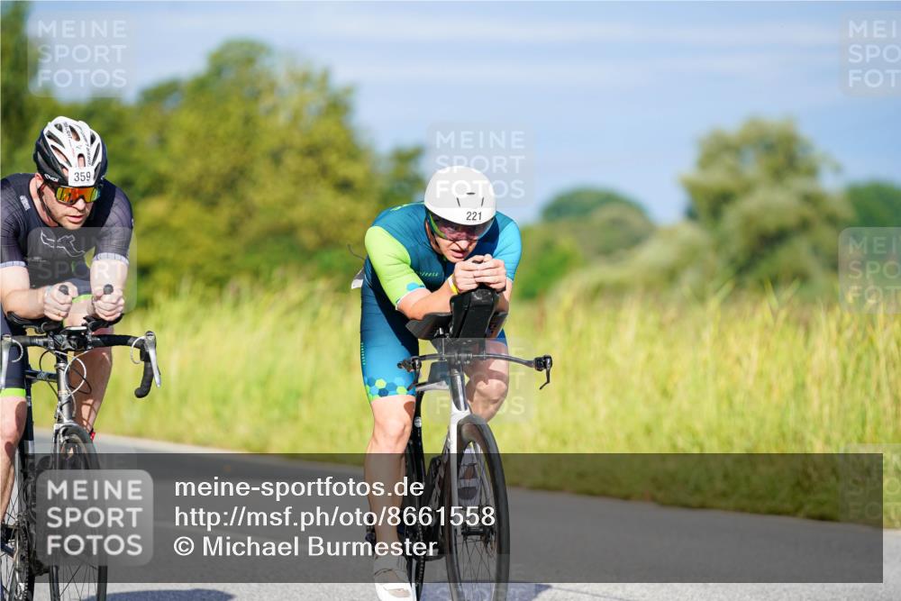 31.08.2025 - Elbe Triathlon Hamburg Michael Burmester http://msf.ph/oto/8661558 31.08.2025 09:01:01 Radfahren 221, 253, 359, 361 meine-sportfotos.de