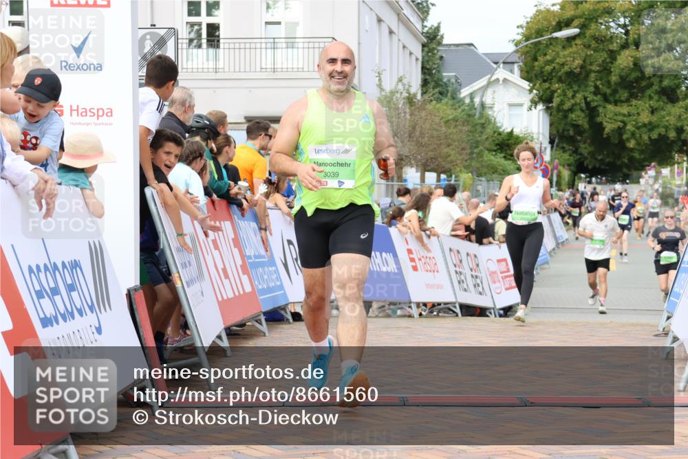 31.08.2025 - 21. Blankeneser Heldenlauf Strokosch-Dieckow http://msf.ph/oto/8661560 31.08.2025 11:23:48 Ziel 3039, 3307 meine-sportfotos.de