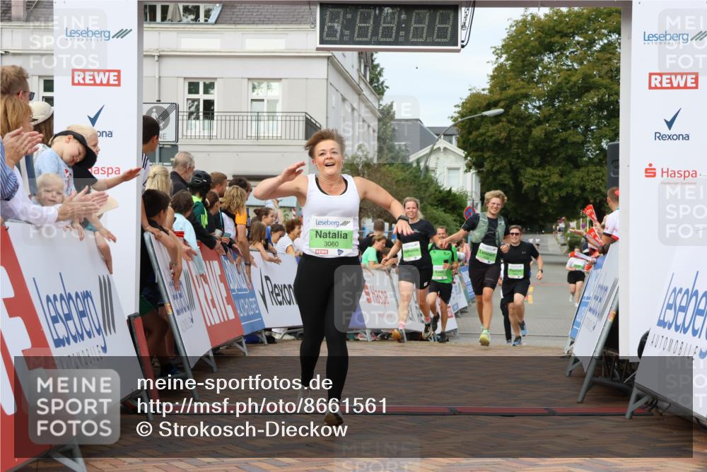 31.08.2025 - 21. Blankeneser Heldenlauf Strokosch-Dieckow http://msf.ph/oto/8661561 31.08.2025 11:25:59 Ziel 3597, 3596, 3060, 3043, 3434 meine-sportfotos.de