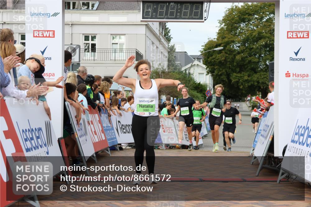 31.08.2025 - 21. Blankeneser Heldenlauf Strokosch-Dieckow http://msf.ph/oto/8661572 31.08.2025 11:25:59 Ziel 3597, 3596, 3060, 3043, 3434 meine-sportfotos.de