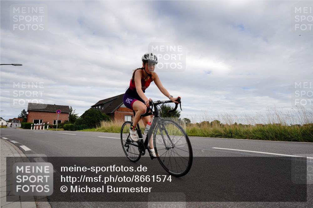 31.08.2025 - Elbe Triathlon Hamburg Michael Burmester http://msf.ph/oto/8661574 31.08.2025 16:12:47 Radfahren  meine-sportfotos.de