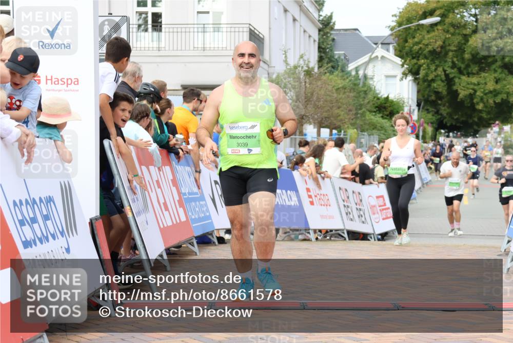 31.08.2025 - 21. Blankeneser Heldenlauf Strokosch-Dieckow http://msf.ph/oto/8661578 31.08.2025 11:23:48 Ziel 3039, 3307 meine-sportfotos.de