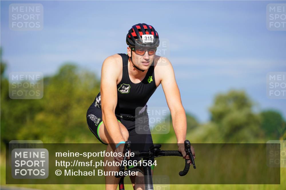 31.08.2025 - Elbe Triathlon Hamburg Michael Burmester http://msf.ph/oto/8661584 31.08.2025 09:01:21 Radfahren 294, 315, 345, 365 meine-sportfotos.de