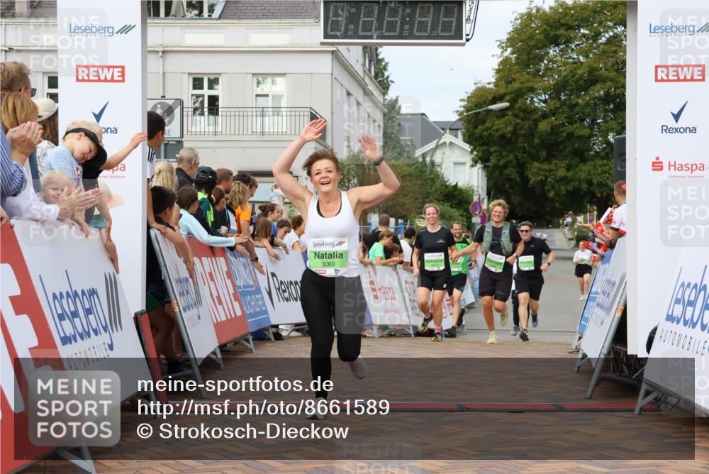 31.08.2025 - 21. Blankeneser Heldenlauf Strokosch-Dieckow http://msf.ph/oto/8661589 31.08.2025 11:25:59 Ziel 3597, 3596, 3060, 3043, 3434 meine-sportfotos.de