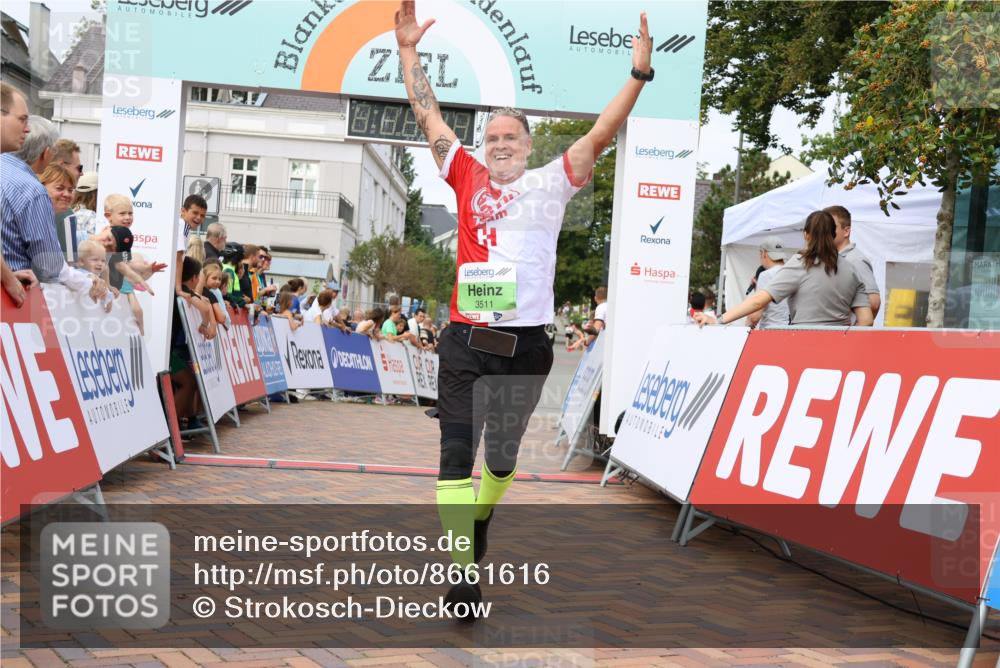 31.08.2025 - 21. Blankeneser Heldenlauf Strokosch-Dieckow http://msf.ph/oto/8661616 31.08.2025 11:25:43 Ziel 3511 meine-sportfotos.de