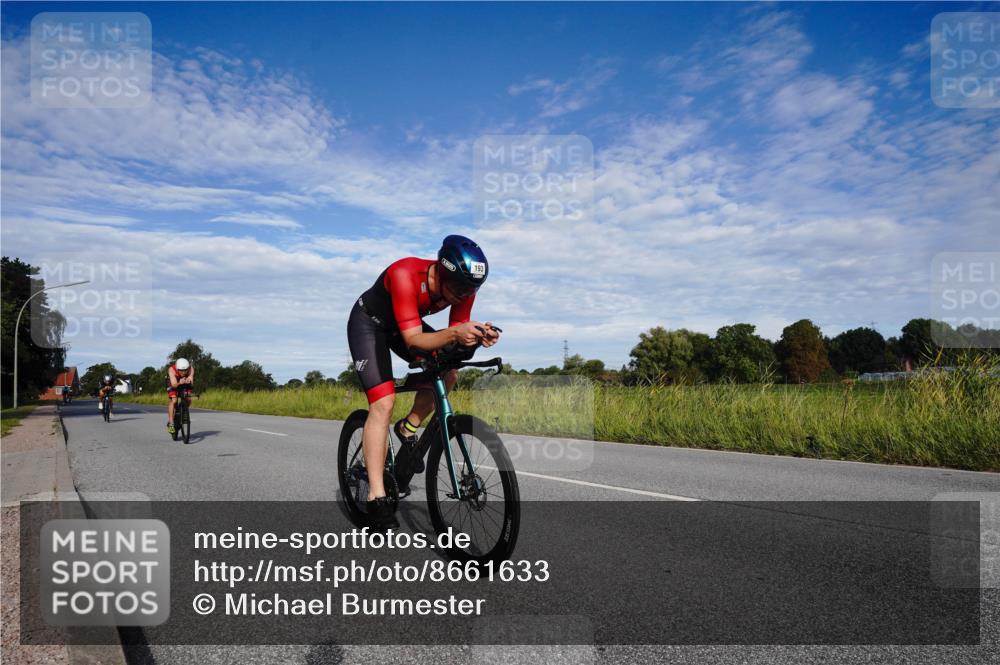 31.08.2025 - Elbe Triathlon Hamburg Michael Burmester http://msf.ph/oto/8661633 31.08.2025 09:10:00 Radfahren 193, 195, 234, 462 meine-sportfotos.de