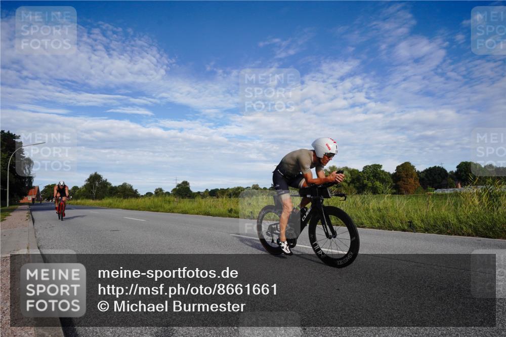 31.08.2025 - Elbe Triathlon Hamburg Michael Burmester http://msf.ph/oto/8661661 31.08.2025 09:10:17 Radfahren 177, 198, 470, 548 meine-sportfotos.de