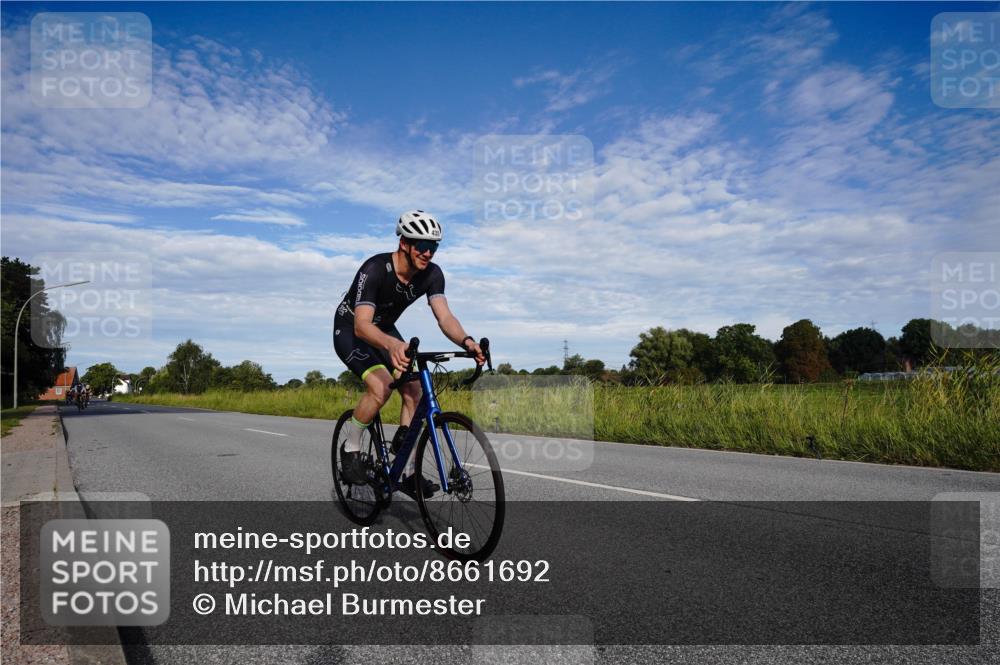 31.08.2025 - Elbe Triathlon Hamburg Michael Burmester http://msf.ph/oto/8661692 31.08.2025 09:10:42 Radfahren 185, 260, 267, 309, 435, 457 meine-sportfotos.de