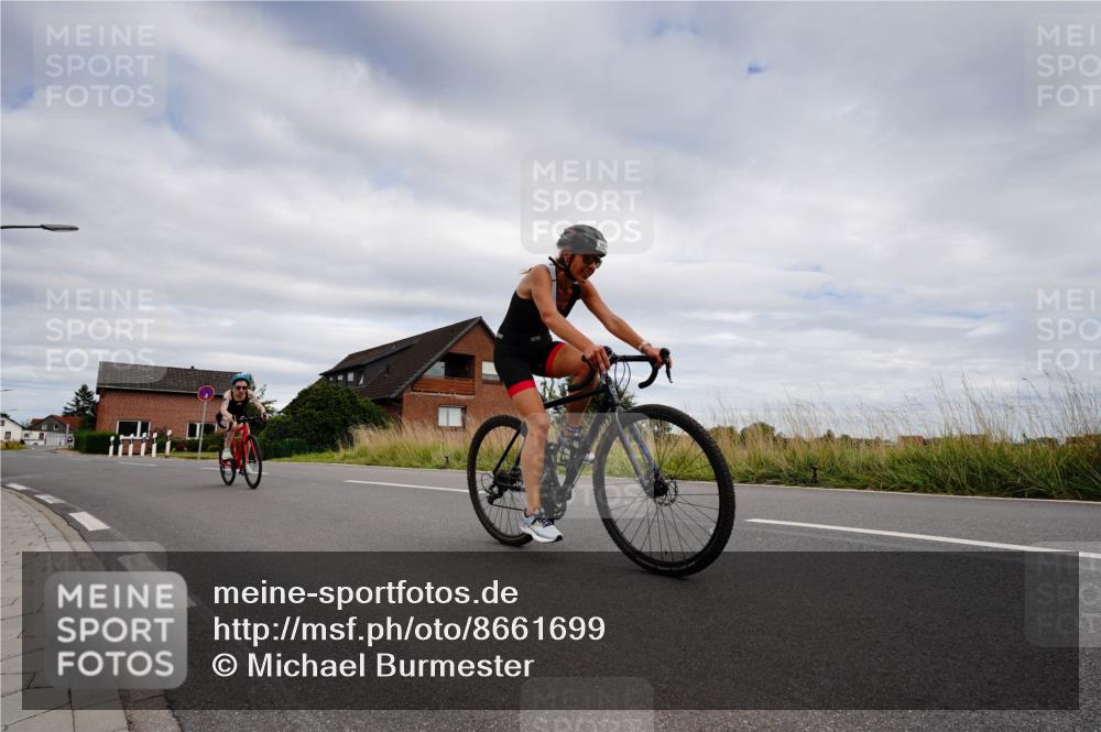 31.08.2025 - Elbe Triathlon Hamburg Michael Burmester http://msf.ph/oto/8661699 31.08.2025 16:16:08 Radfahren  meine-sportfotos.de