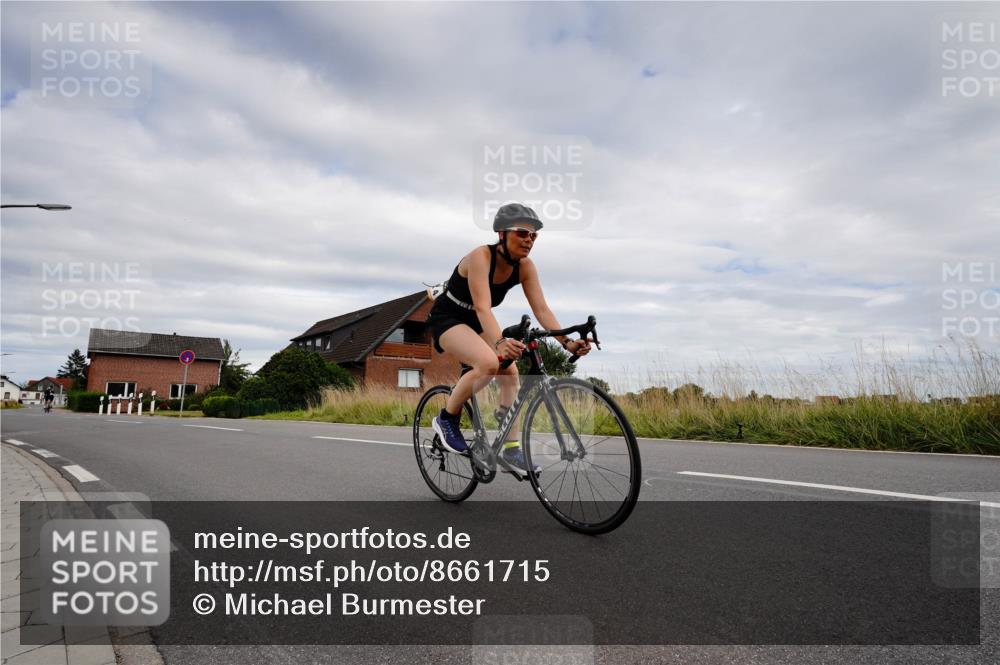 31.08.2025 - Elbe Triathlon Hamburg Michael Burmester http://msf.ph/oto/8661715 31.08.2025 16:16:48 Radfahren  meine-sportfotos.de