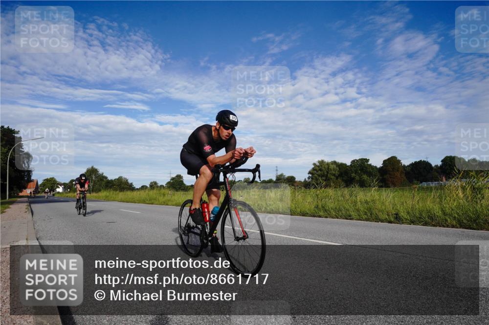 31.08.2025 - Elbe Triathlon Hamburg Michael Burmester http://msf.ph/oto/8661717 31.08.2025 09:10:51 Radfahren 171, 185, 260, 279, 373, 436, 457 meine-sportfotos.de