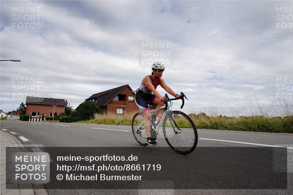 31.08.2025 - Elbe Triathlon Hamburg Michael Burmester http://msf.ph/oto/8661719 31.08.2025 16:16:53 Radfahren  meine-sportfotos.de