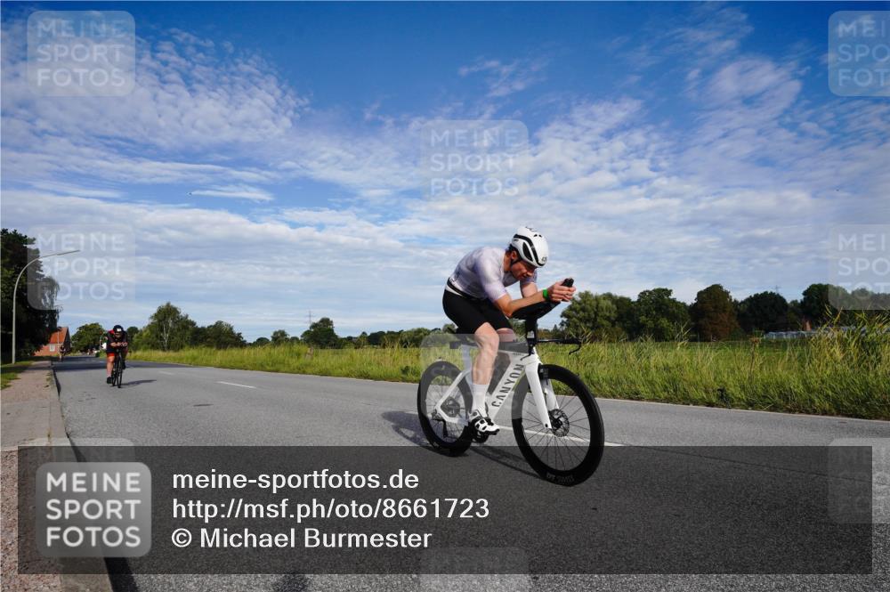 31.08.2025 - Elbe Triathlon Hamburg Michael Burmester http://msf.ph/oto/8661723 31.08.2025 09:10:56 Radfahren 248, 279, 436 meine-sportfotos.de