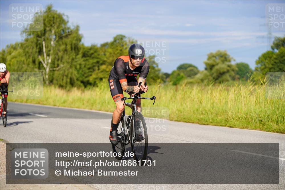 31.08.2025 - Elbe Triathlon Hamburg Michael Burmester http://msf.ph/oto/8661731 31.08.2025 09:02:25 Radfahren 165, 170, 186, 205, 213, 333, 363, 455 meine-sportfotos.de