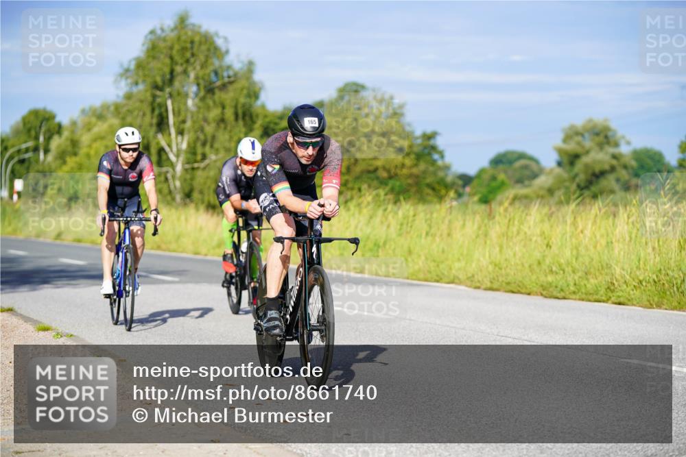31.08.2025 - Elbe Triathlon Hamburg Michael Burmester http://msf.ph/oto/8661740 31.08.2025 09:02:27 Radfahren 165, 170, 186, 205, 213, 363, 455 meine-sportfotos.de