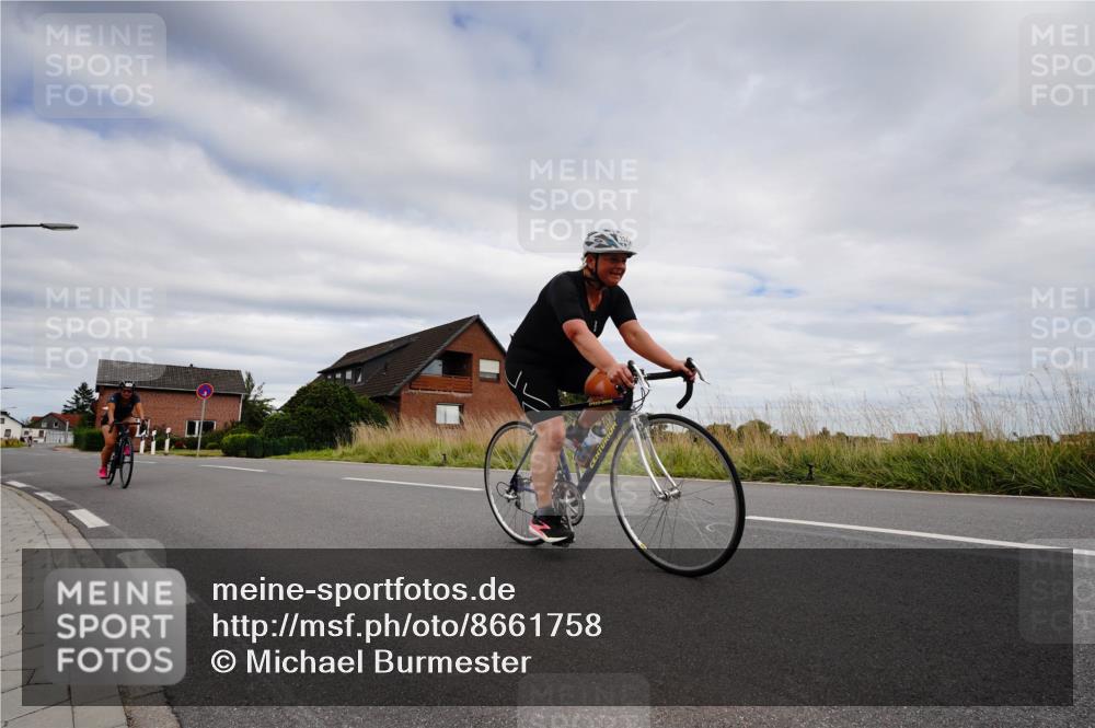 31.08.2025 - Elbe Triathlon Hamburg Michael Burmester http://msf.ph/oto/8661758 31.08.2025 16:18:42 Radfahren  meine-sportfotos.de