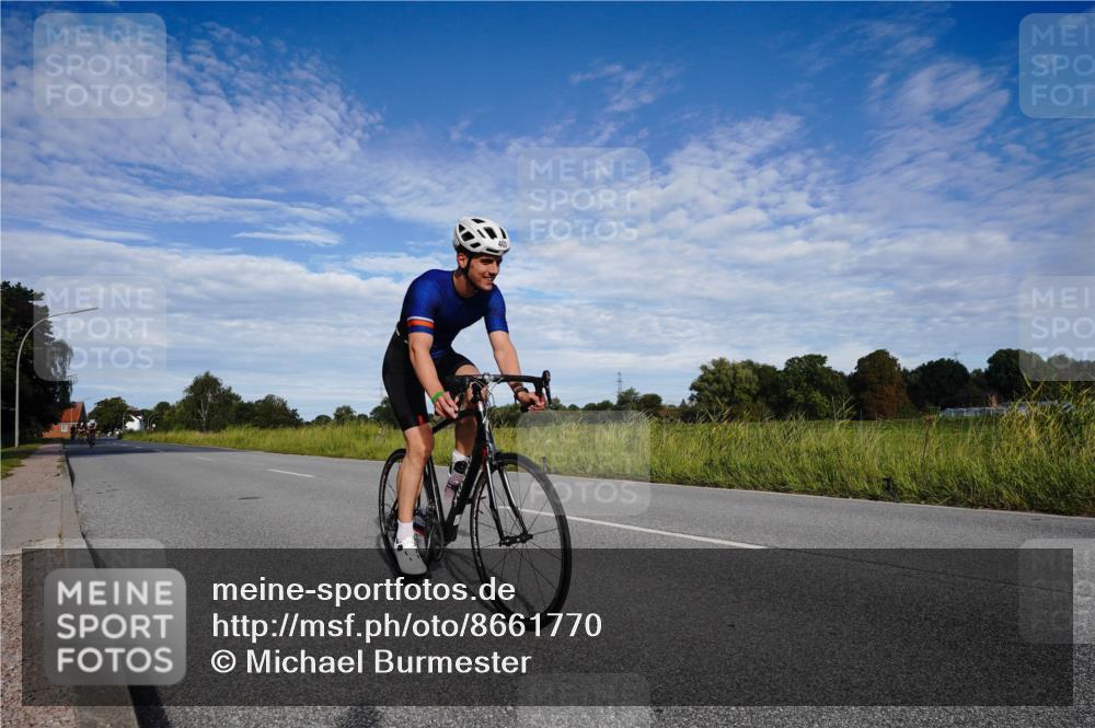 31.08.2025 - Elbe Triathlon Hamburg Michael Burmester http://msf.ph/oto/8661770 31.08.2025 09:11:37 Radfahren 239, 293, 346, 351, 403, 445, 456 meine-sportfotos.de
