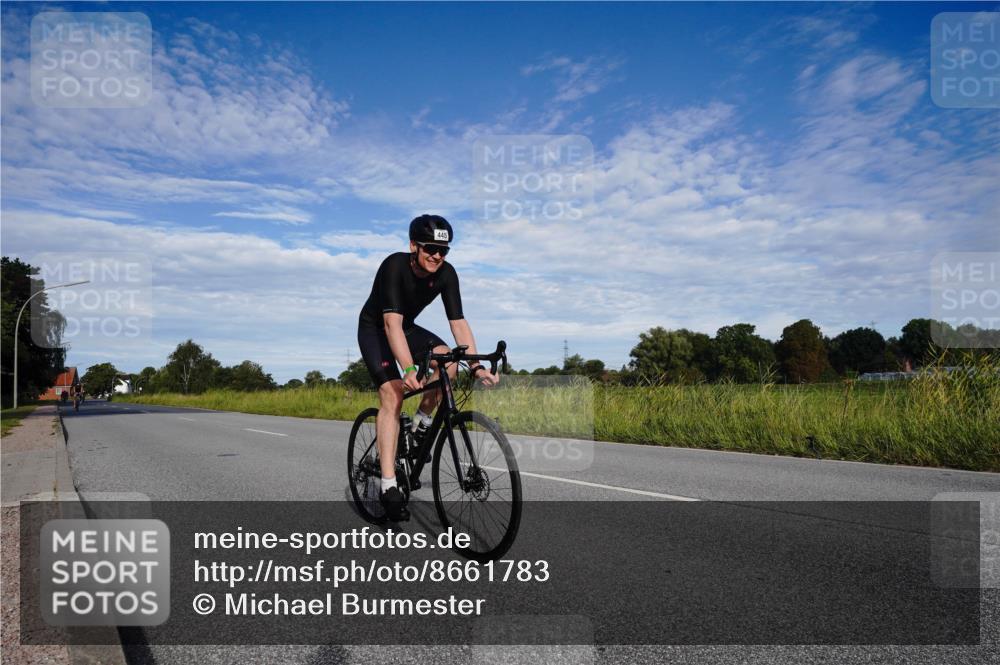 31.08.2025 - Elbe Triathlon Hamburg Michael Burmester http://msf.ph/oto/8661783 31.08.2025 09:11:45 Radfahren 233, 246, 445 meine-sportfotos.de