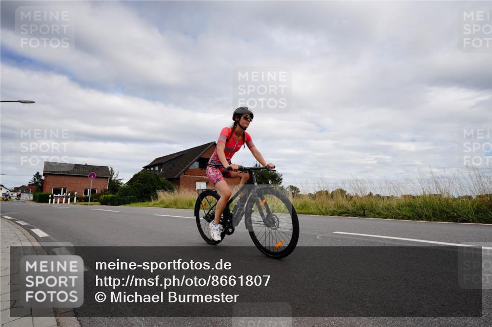 31.08.2025 - Elbe Triathlon Hamburg Michael Burmester http://msf.ph/oto/8661807 31.08.2025 16:20:43 Radfahren  meine-sportfotos.de