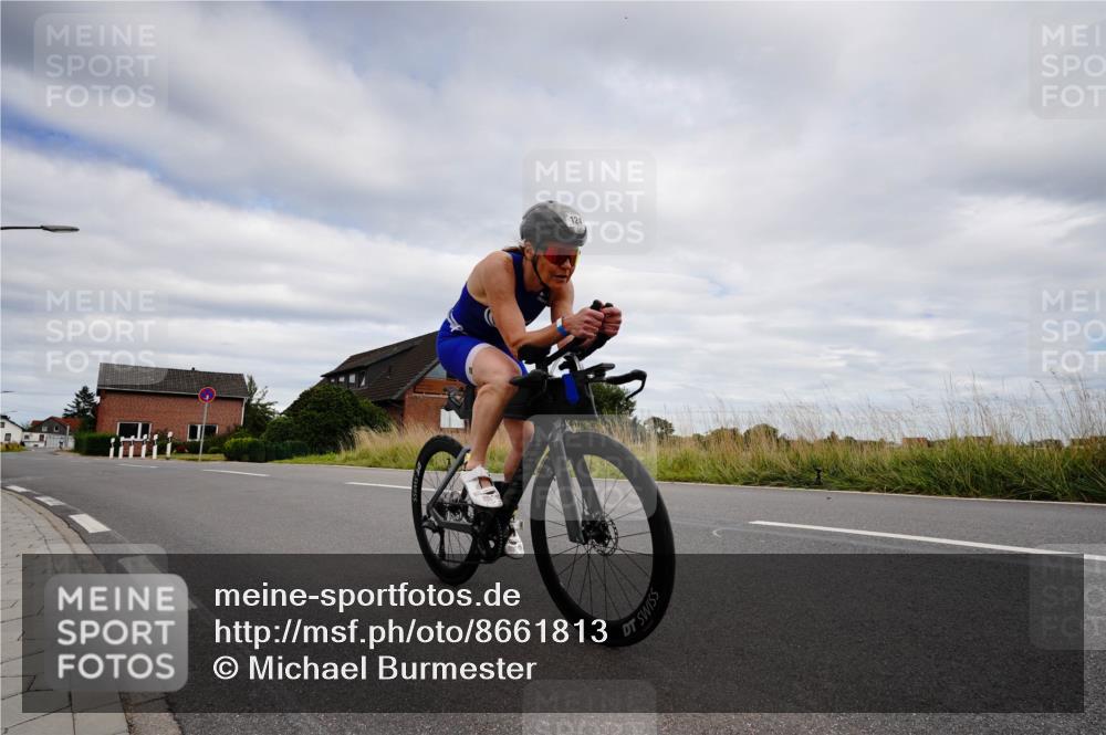 31.08.2025 - Elbe Triathlon Hamburg Michael Burmester http://msf.ph/oto/8661813 31.08.2025 16:20:48 Radfahren  meine-sportfotos.de