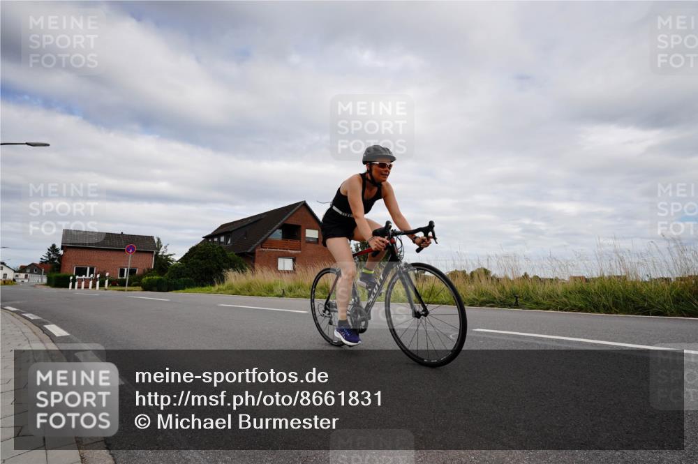 31.08.2025 - Elbe Triathlon Hamburg Michael Burmester http://msf.ph/oto/8661831 31.08.2025 16:21:56 Radfahren  meine-sportfotos.de