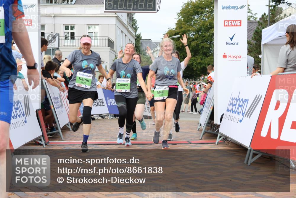 31.08.2025 - 21. Blankeneser Heldenlauf Strokosch-Dieckow http://msf.ph/oto/8661838 31.08.2025 11:25:29 Ziel 3550, 3711, 3267, 3078, 3359, 3529, 3528, 3527 meine-sportfotos.de