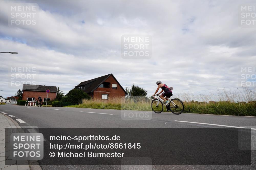 31.08.2025 - Elbe Triathlon Hamburg Michael Burmester http://msf.ph/oto/8661845 31.08.2025 16:22:34 Radfahren  meine-sportfotos.de