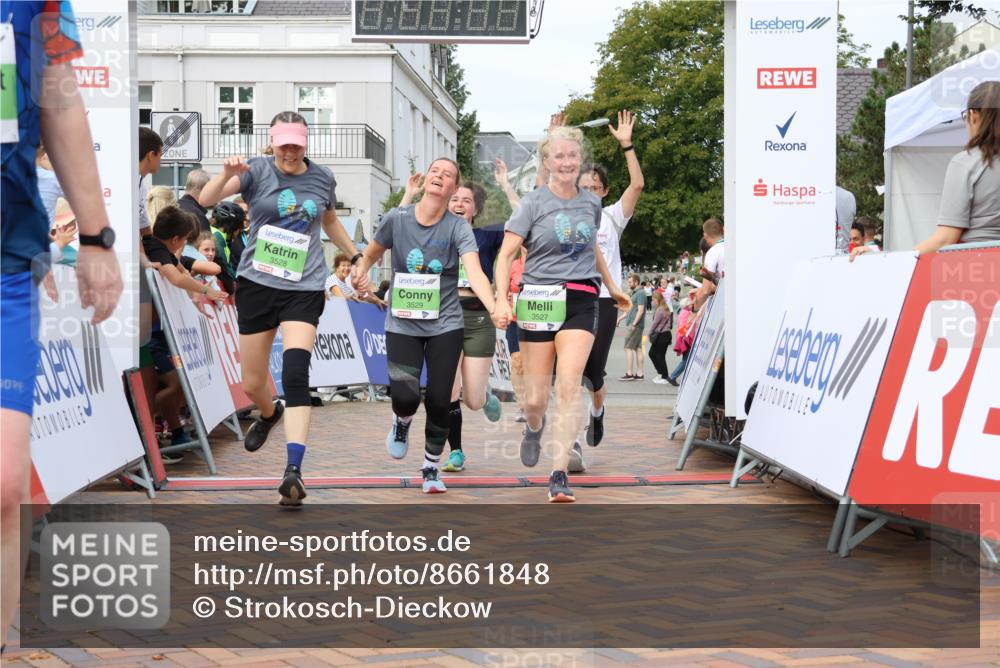 31.08.2025 - 21. Blankeneser Heldenlauf Strokosch-Dieckow http://msf.ph/oto/8661848 31.08.2025 11:25:29 Ziel 3550, 3711, 3267, 3078, 3359, 3529, 3528, 3527 meine-sportfotos.de