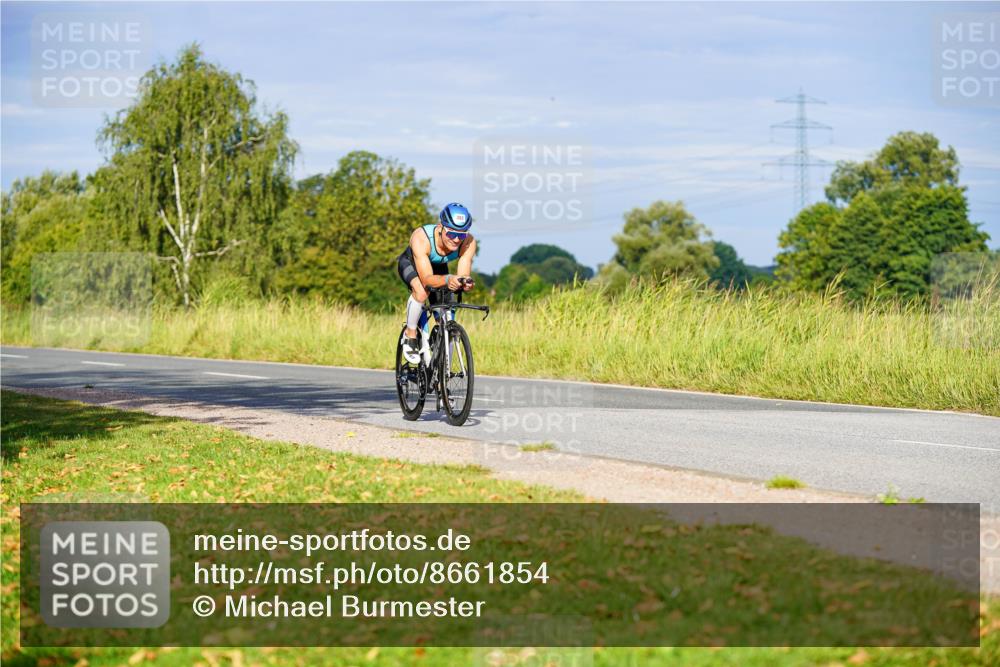 31.08.2025 - Elbe Triathlon Hamburg Michael Burmester http://msf.ph/oto/8661854 31.08.2025 09:04:21 Radfahren 250, 382 meine-sportfotos.de
